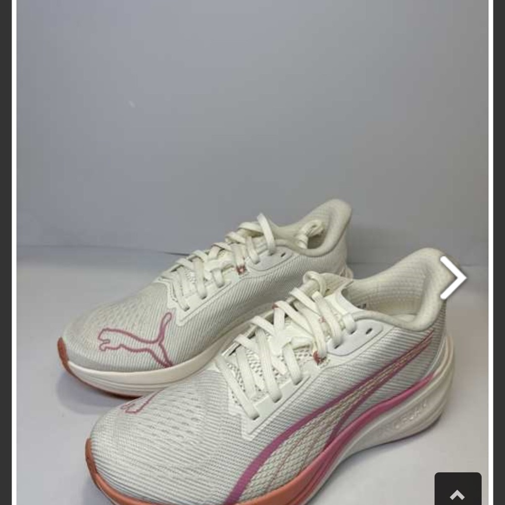 Puma White and Pink Sneakers